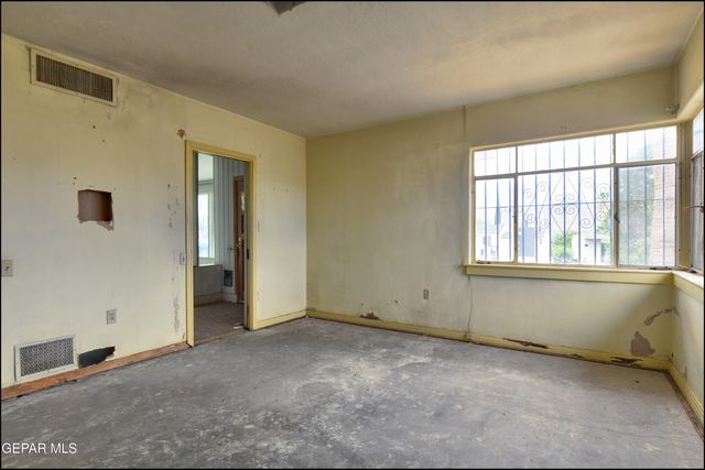 2420 HAWLEY Circle, El Paso, TX 79903