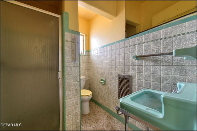 2420 HAWLEY Circle, El Paso, TX 79903