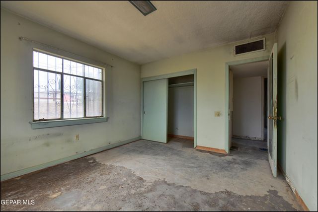 2420 HAWLEY Circle, El Paso, TX 79903