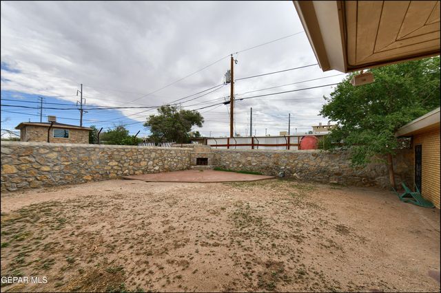 2420 HAWLEY Circle, El Paso, TX 79903