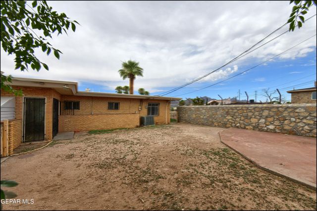 2420 HAWLEY Circle, El Paso, TX 79903