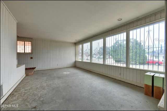2420 HAWLEY Circle, El Paso, TX 79903