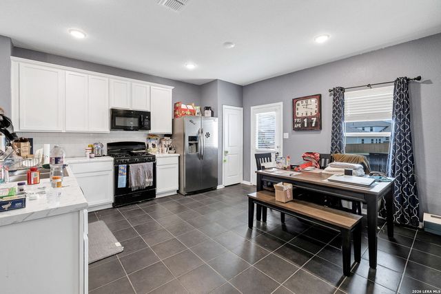 4703 BELGRAVIA PARK, Converse, TX 78109