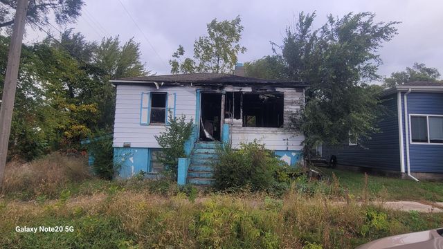 824 E 15th Avenue, Gary, IN 46407