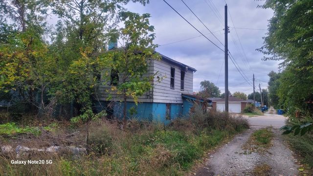 824 E 15th Avenue, Gary, IN 46407