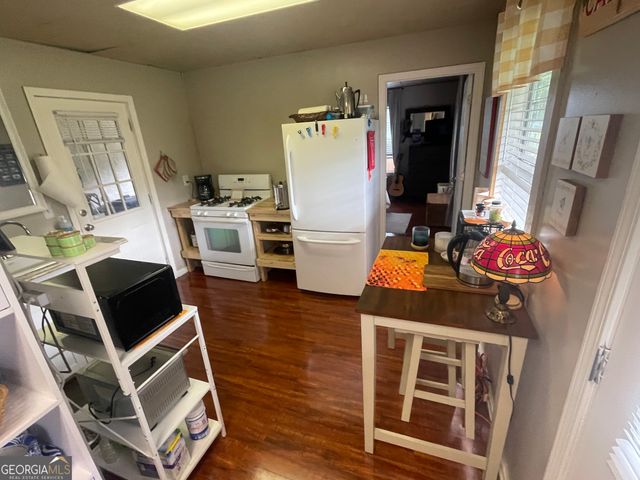 4374 River Road, Manchester, GA 31816