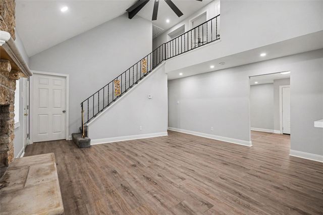 10802 Sagetrail Drive, Houston, TX 77089