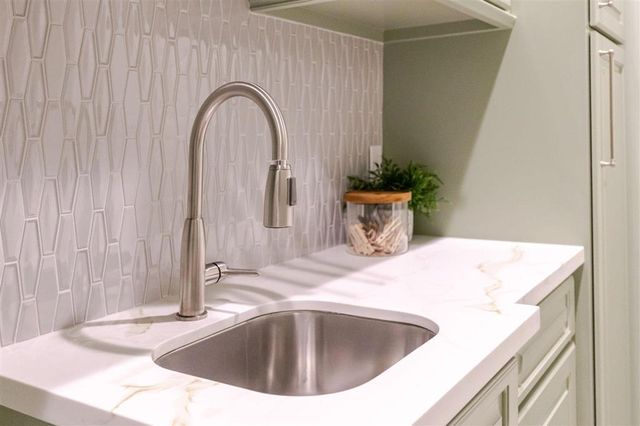 2247 Nikal Drive S, Lake Charles, LA 70605