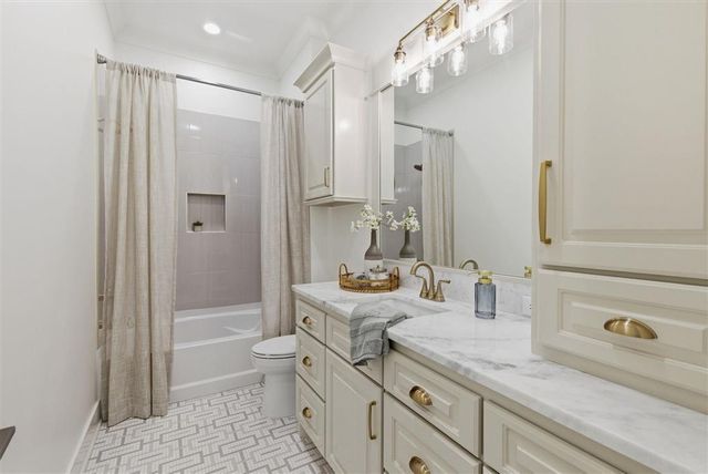 2247 Nikal Drive S, Lake Charles, LA 70605