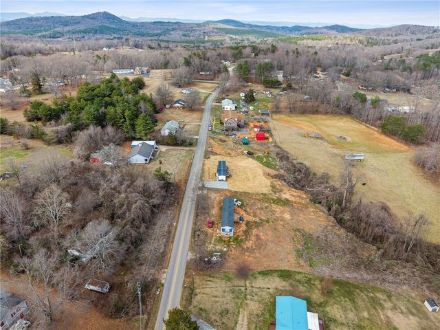 139 Davis Road, Easley, SC 29640