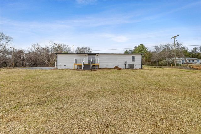 139 Davis Road, Easley, SC 29640