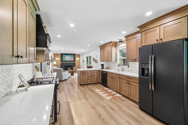 3489 Dell Drive, Madison, WI 53718
