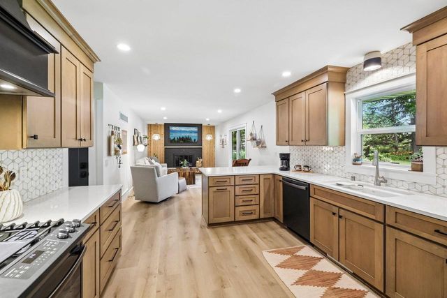 3489 Dell Drive, Madison, WI 53718