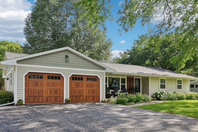 3489 Dell Drive, Madison, WI 53718