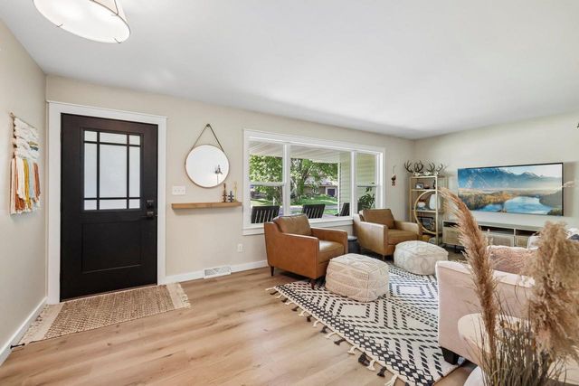 3489 Dell Drive, Madison, WI 53718