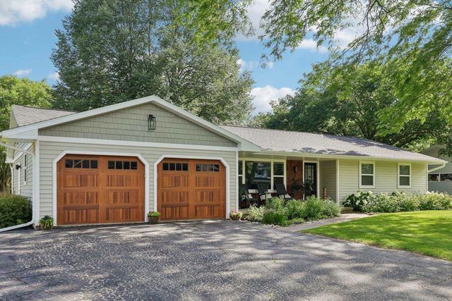 3489 Dell Drive, Madison, WI 53718