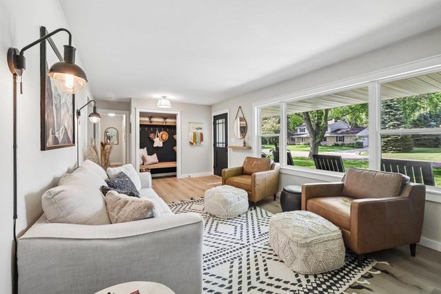 3489 Dell Drive, Madison, WI 53718
