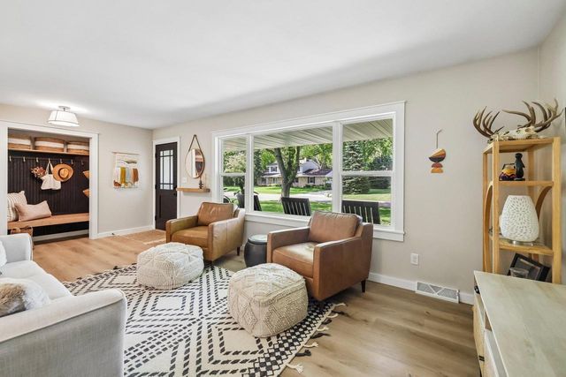 3489 Dell Drive, Madison, WI 53718