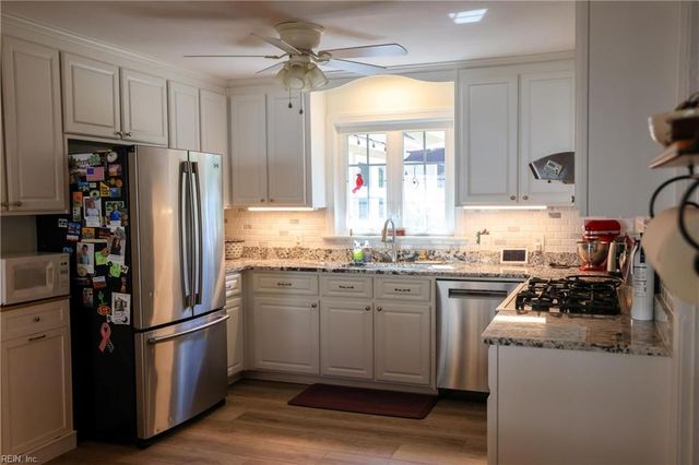 220 Church ST, Yorktown, VA 23690