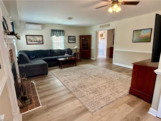 220 Church ST, Yorktown, VA 23690