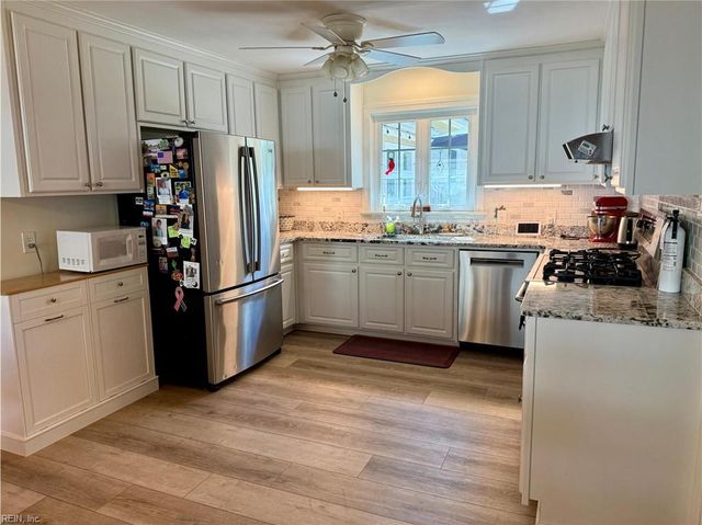 220 Church ST, Yorktown, VA 23690
