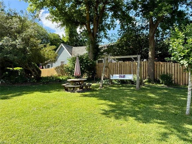 220 Church ST, Yorktown, VA 23690