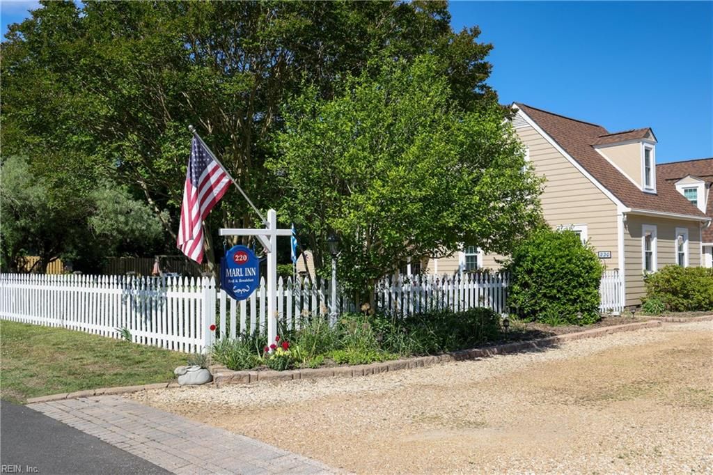 220 Church ST, Yorktown, VA 23690