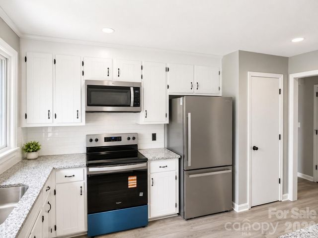 6016 Indian Brook Drive, Matthews, NC 28104