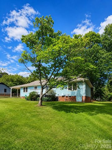 6016 Indian Brook Drive, Matthews, NC 28104