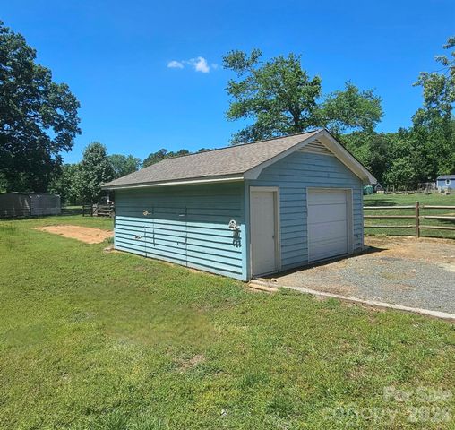 6016 Indian Brook Drive, Matthews, NC 28104