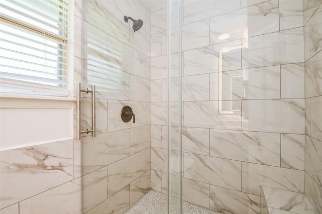 162 Bluebonnet Street, Sugar Land, TX 77478