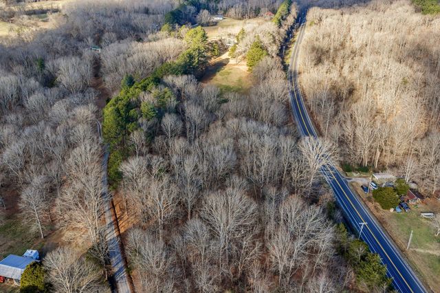 3355 Highway 47 North, White Bluff, TN 37187