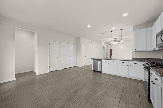 604 Palmilla ST, Leander, TX 78641