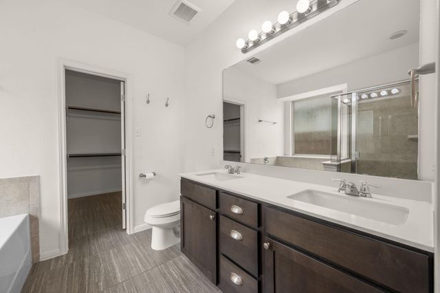 604 Palmilla ST, Leander, TX 78641