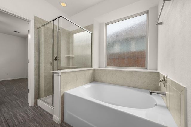 604 Palmilla ST, Leander, TX 78641