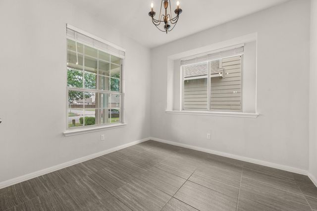 604 Palmilla ST, Leander, TX 78641