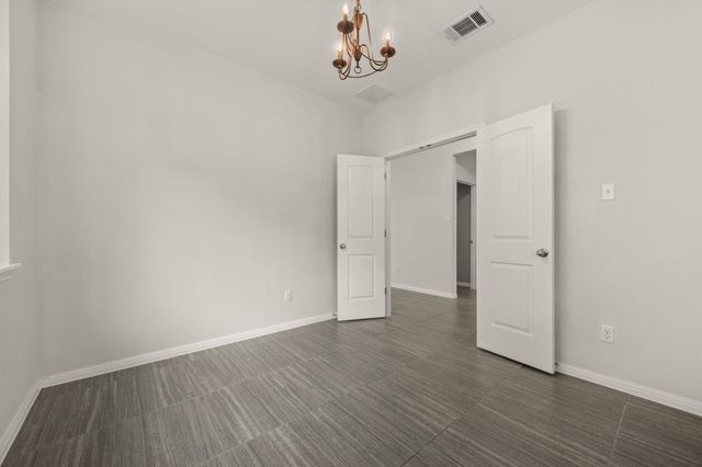 604 Palmilla ST, Leander, TX 78641