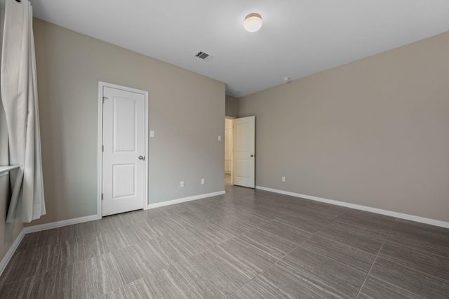 604 Palmilla ST, Leander, TX 78641