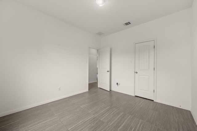 604 Palmilla ST, Leander, TX 78641