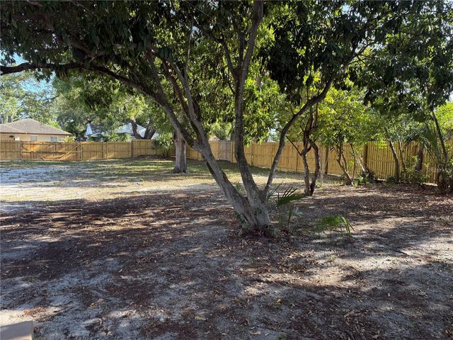 3726 18TH AVENUE S, St Petersburg, FL 33711
