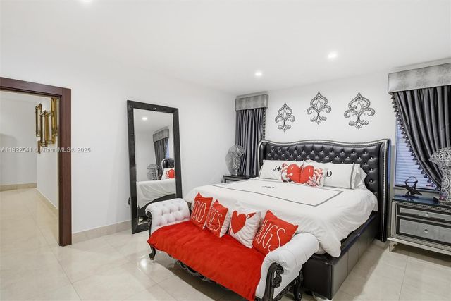 14252 SW 30th St, Miami, FL 33175