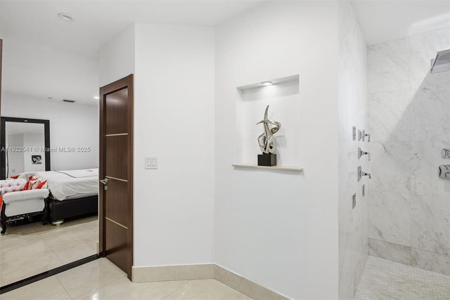 14252 SW 30th St, Miami, FL 33175