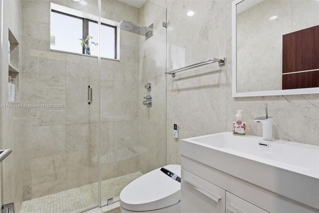 14252 SW 30th St, Miami, FL 33175