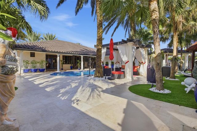 14252 SW 30th St, Miami, FL 33175