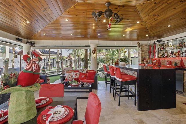 14252 SW 30th St, Miami, FL 33175