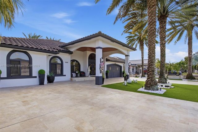 14252 SW 30th St, Miami, FL 33175