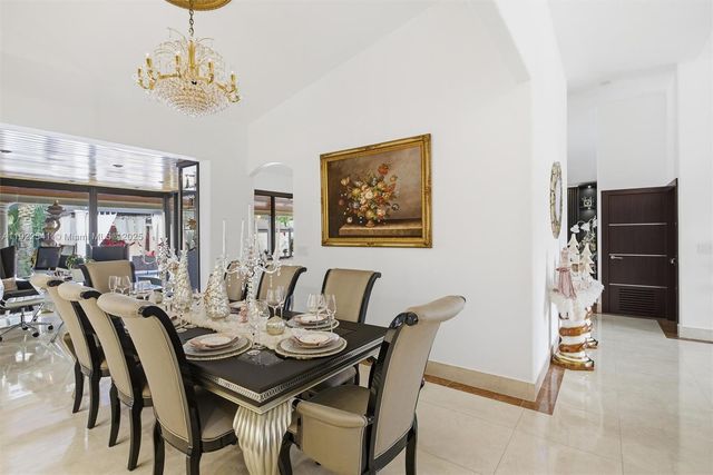 14252 SW 30th St, Miami, FL 33175