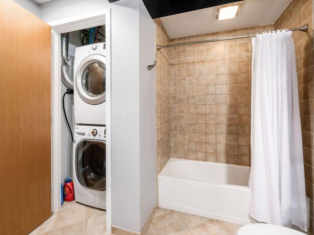 100 E Gay Street, 607, Columbus, OH 43215