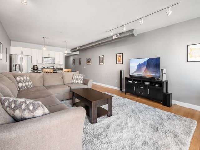 100 E Gay Street, 607, Columbus, OH 43215