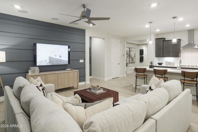 19034 W ROSE Lane, Waddell, AZ 85355